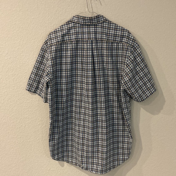 Eddie Bauer Men’s Short Sleeve Button Down Shirt - Picture 3 of 4